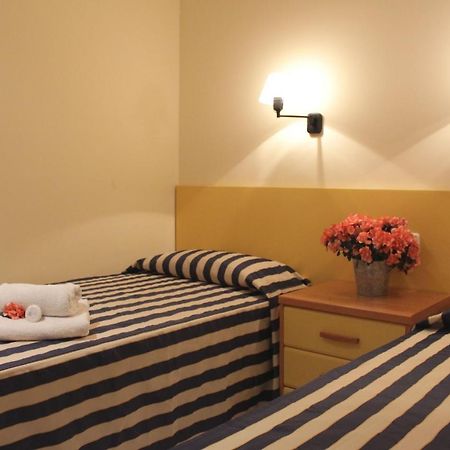 Apartaments Tamariu Exteriör bild
