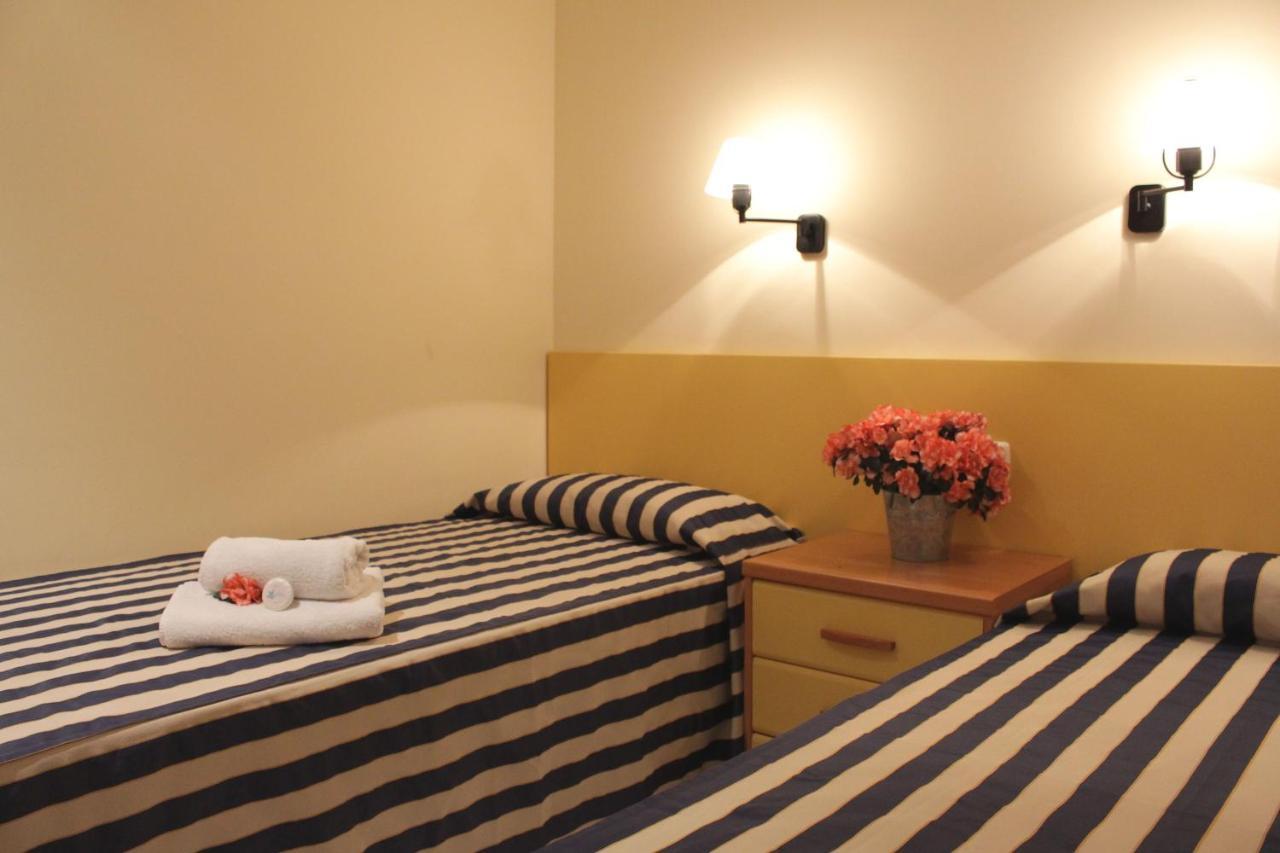 Apartaments Tamariu Exteriör bild